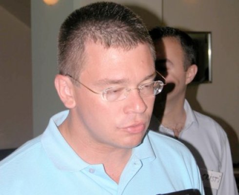 MRU pune la cale Iniţiativa Civică de Centru-Dreapta